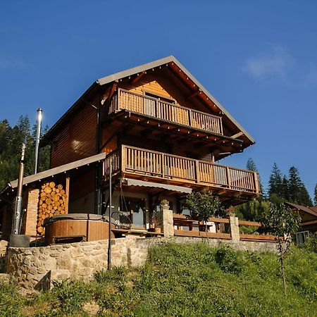 Бриндуш Villa Tatariv Bagian luar foto